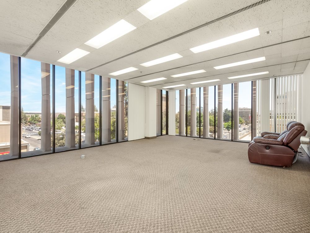 Office Space Available in Excellent Condition & Move-In Ready : 1221 Van Ness Ave, Fresno, CA 93721